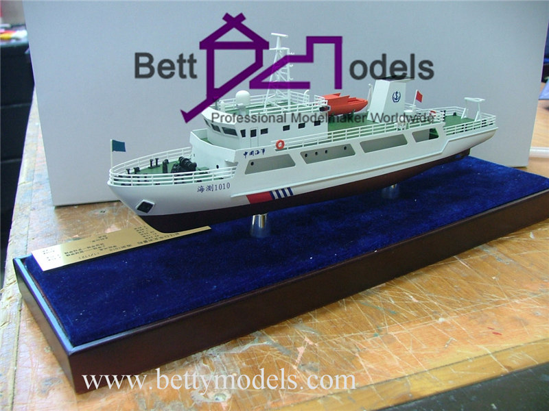 Modelos em escala de navios da China