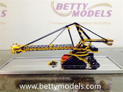 Crane model miniatures
